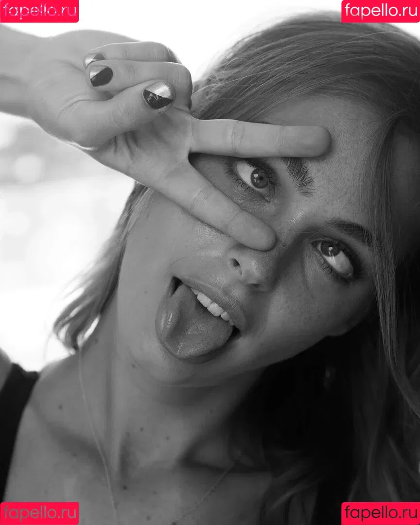 Elizabeth Turner Onlyfans Photo Gallery 