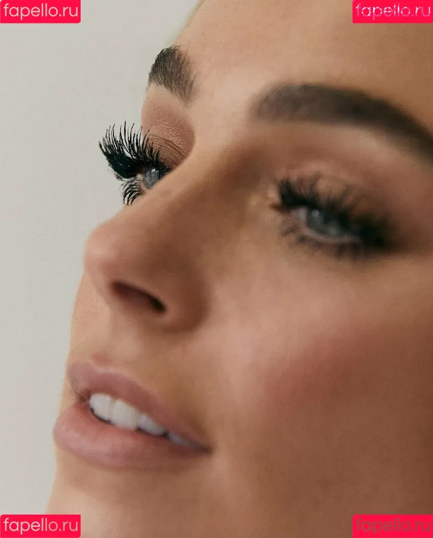 Elizabeth Turner Onlyfans Photo Gallery 