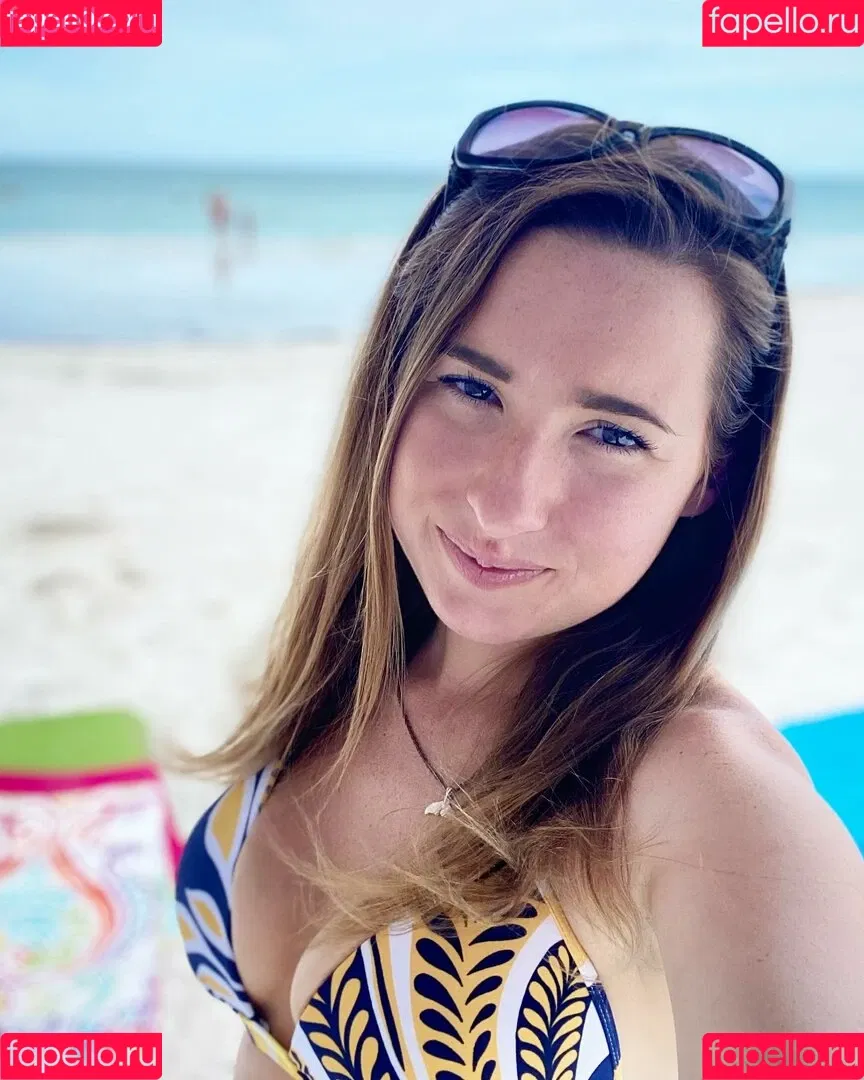 Krisea Marina Onlyfans Photo Gallery 