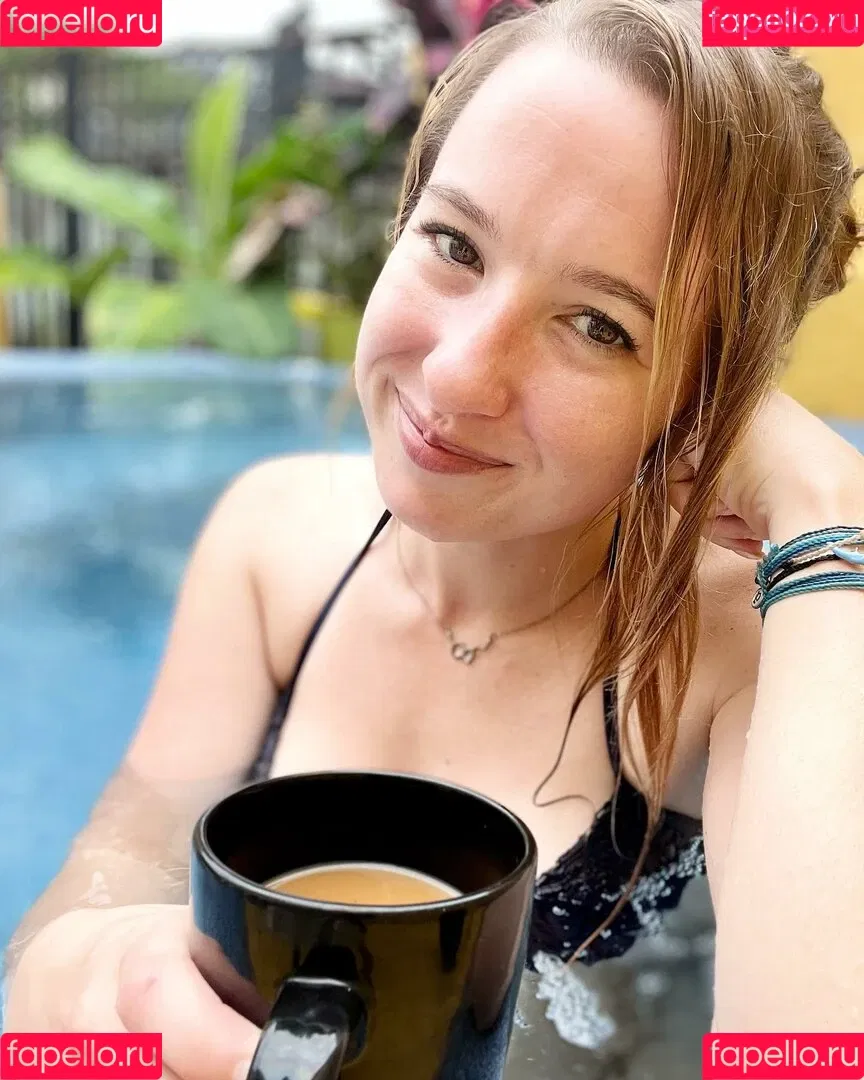 Krisea Marina Onlyfans Photo Gallery 