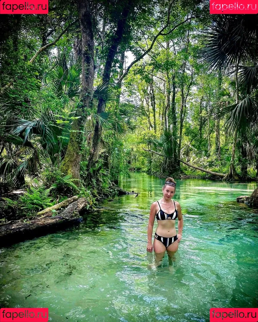 Krisea Marina Onlyfans Photo Gallery 