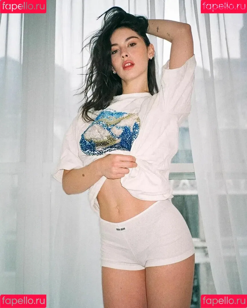 Gracie Abrams Onlyfans Photo Gallery 