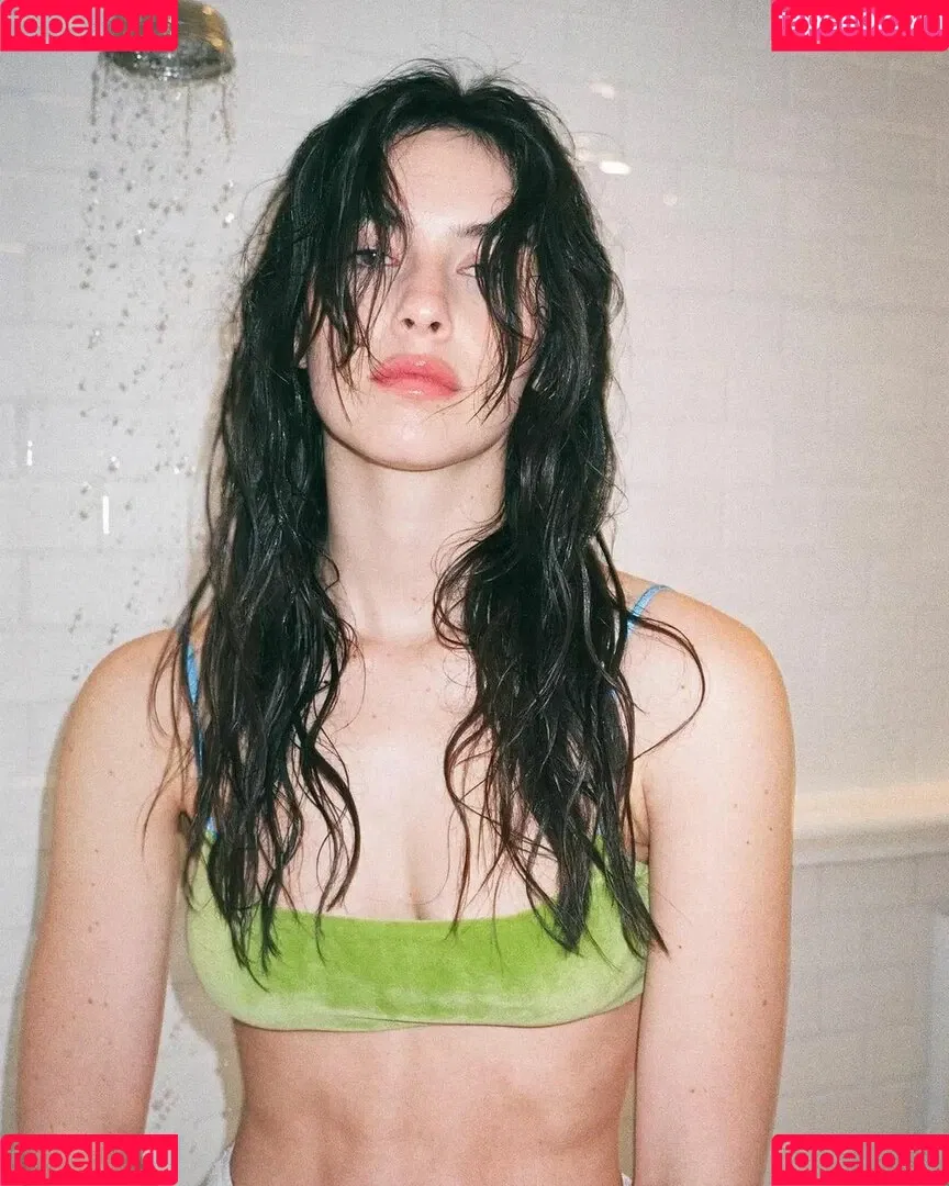 Gracie Abrams Onlyfans Photo Gallery 