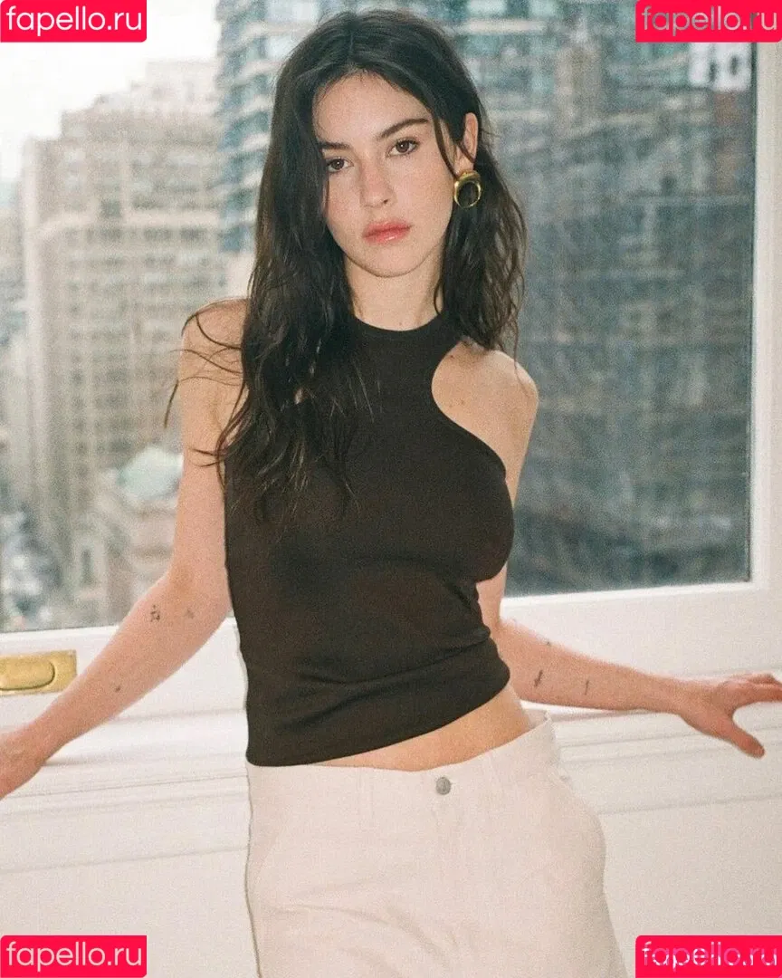 Gracie Abrams Onlyfans Photo Gallery 