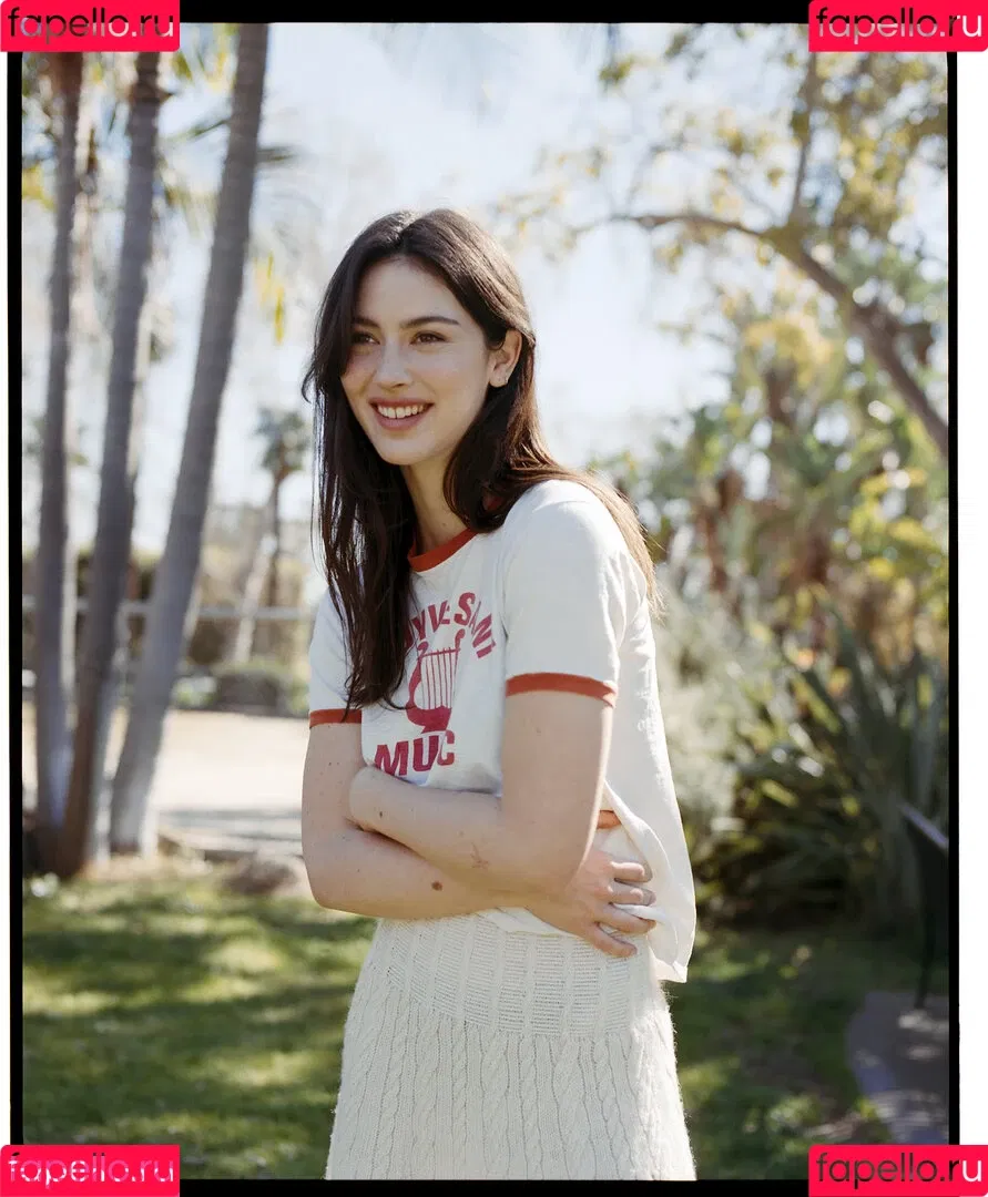 Gracie Abrams Onlyfans Photo Gallery 