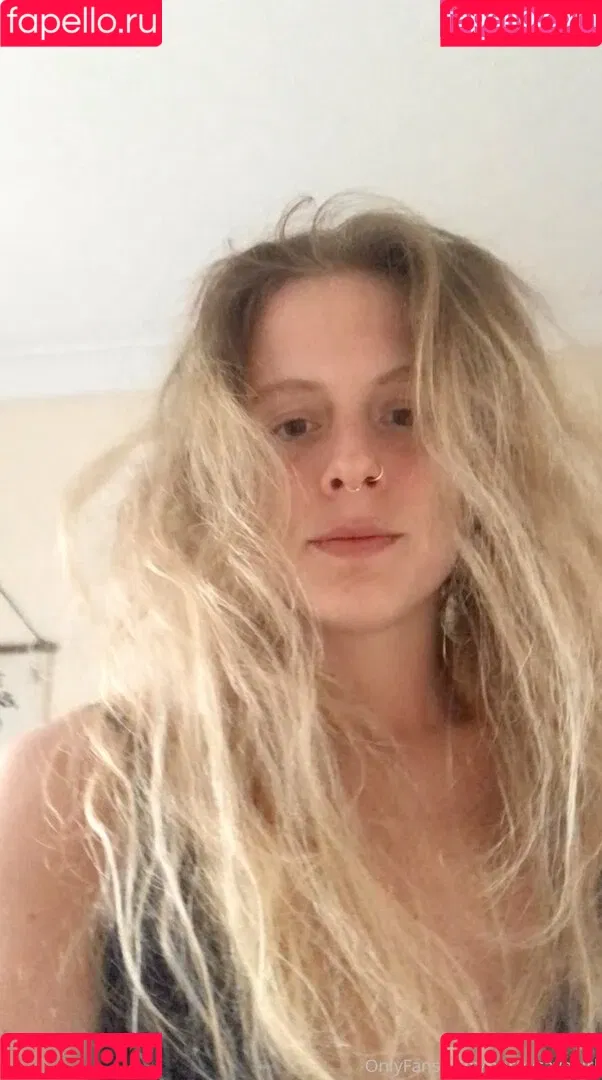 hornycavegirl Onlyfans Photo Gallery 
