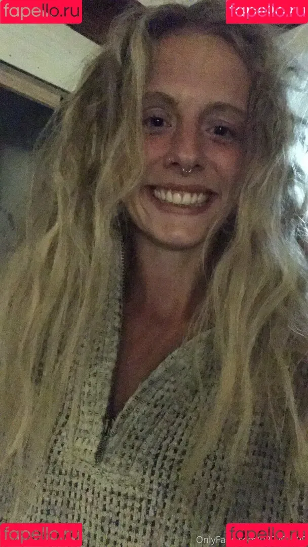 hornycavegirl Onlyfans Photo Gallery 