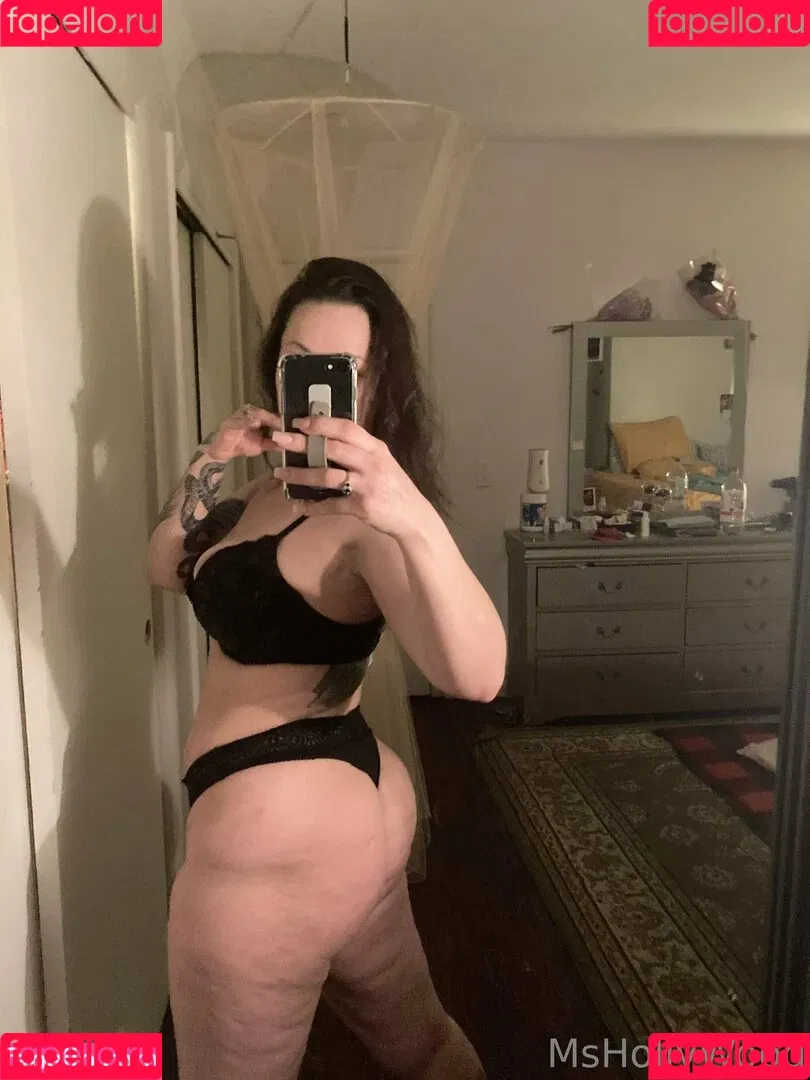 mshollywood100 Onlyfans Photo Gallery 