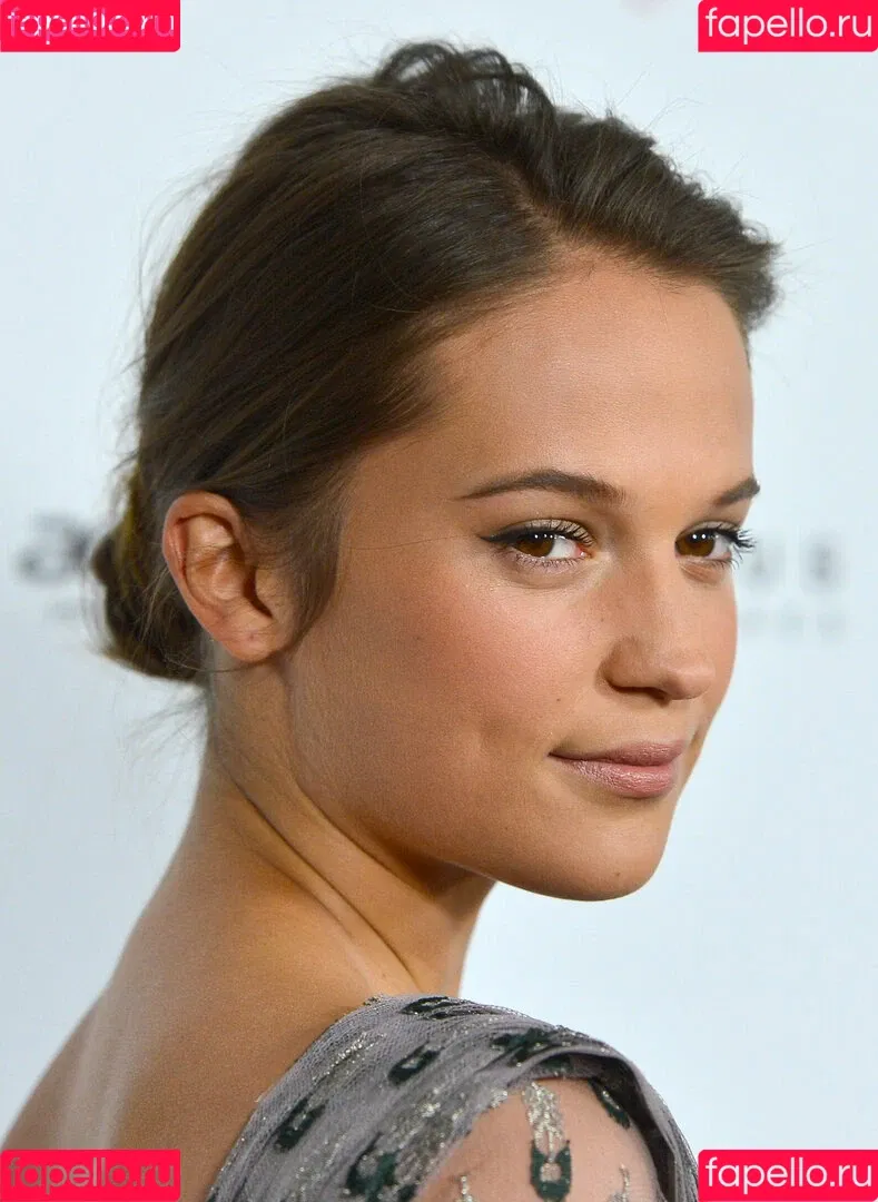 Alicia Vikander Onlyfans Photo Gallery 