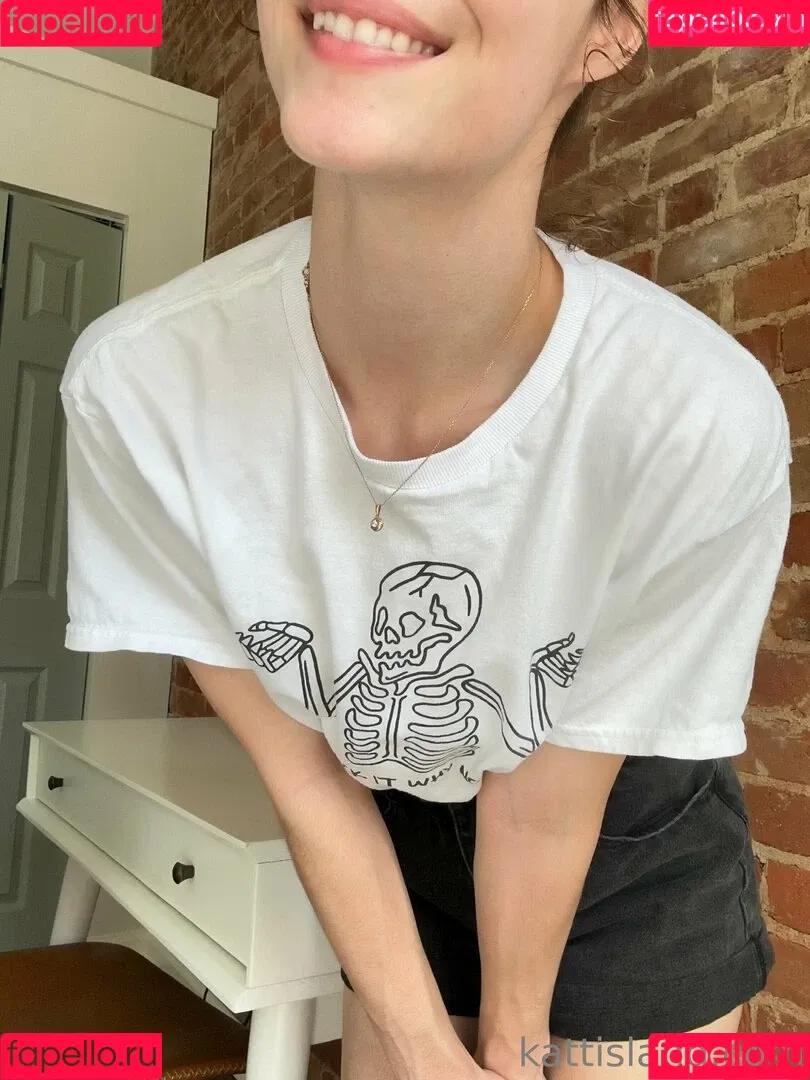 kattinthehatfree Onlyfans Photo Gallery 