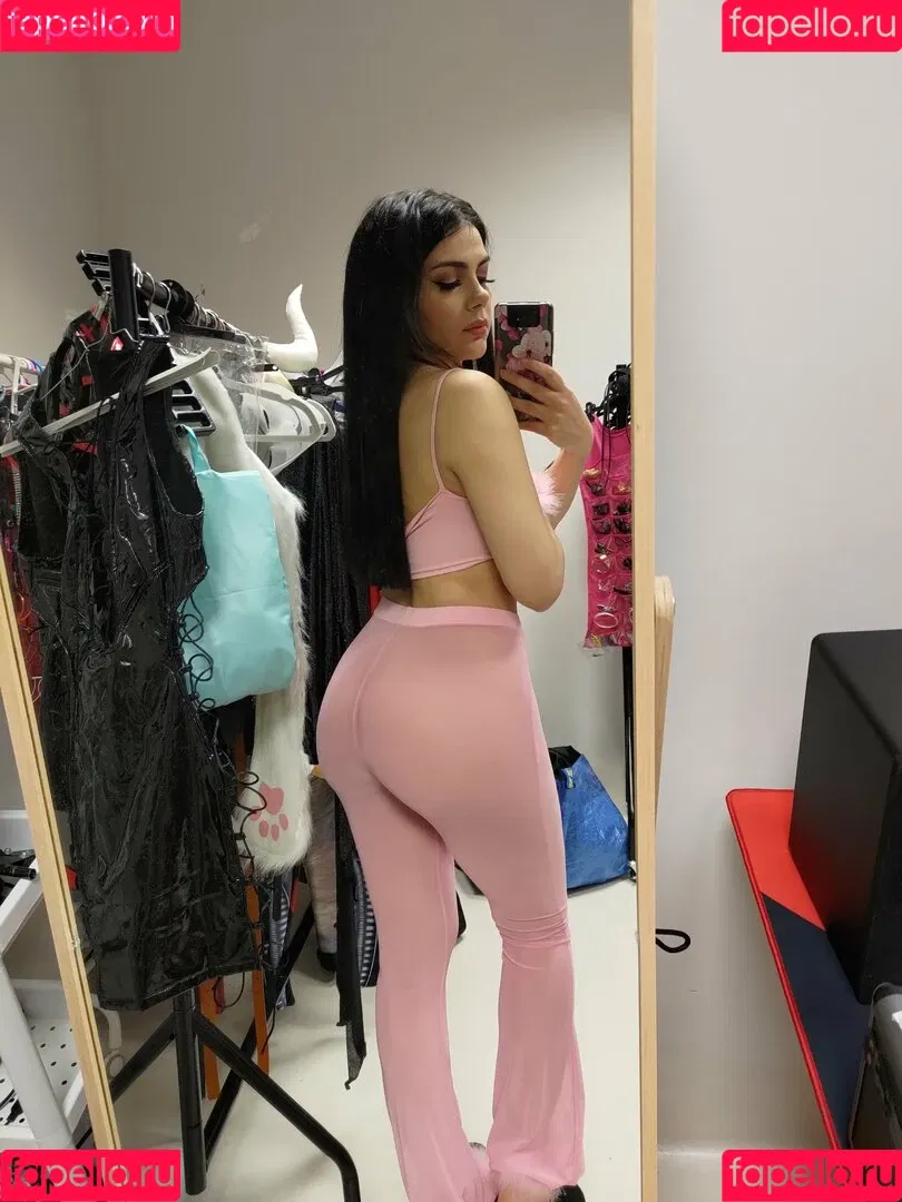 freenappi Onlyfans Photo Gallery 
