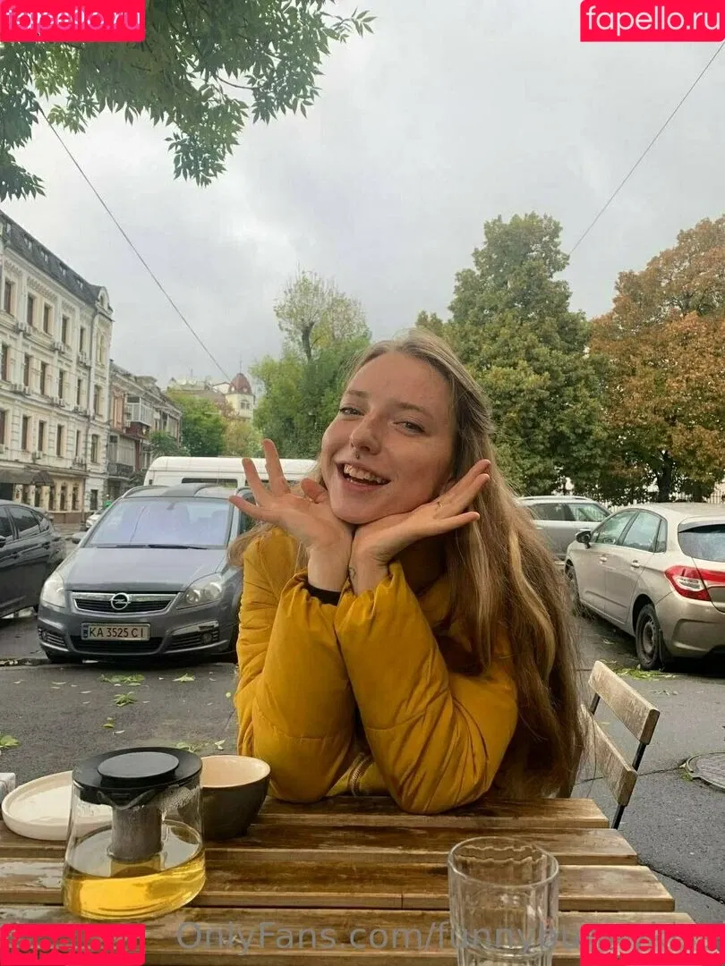 funnybunnykiss Onlyfans Photo Gallery 