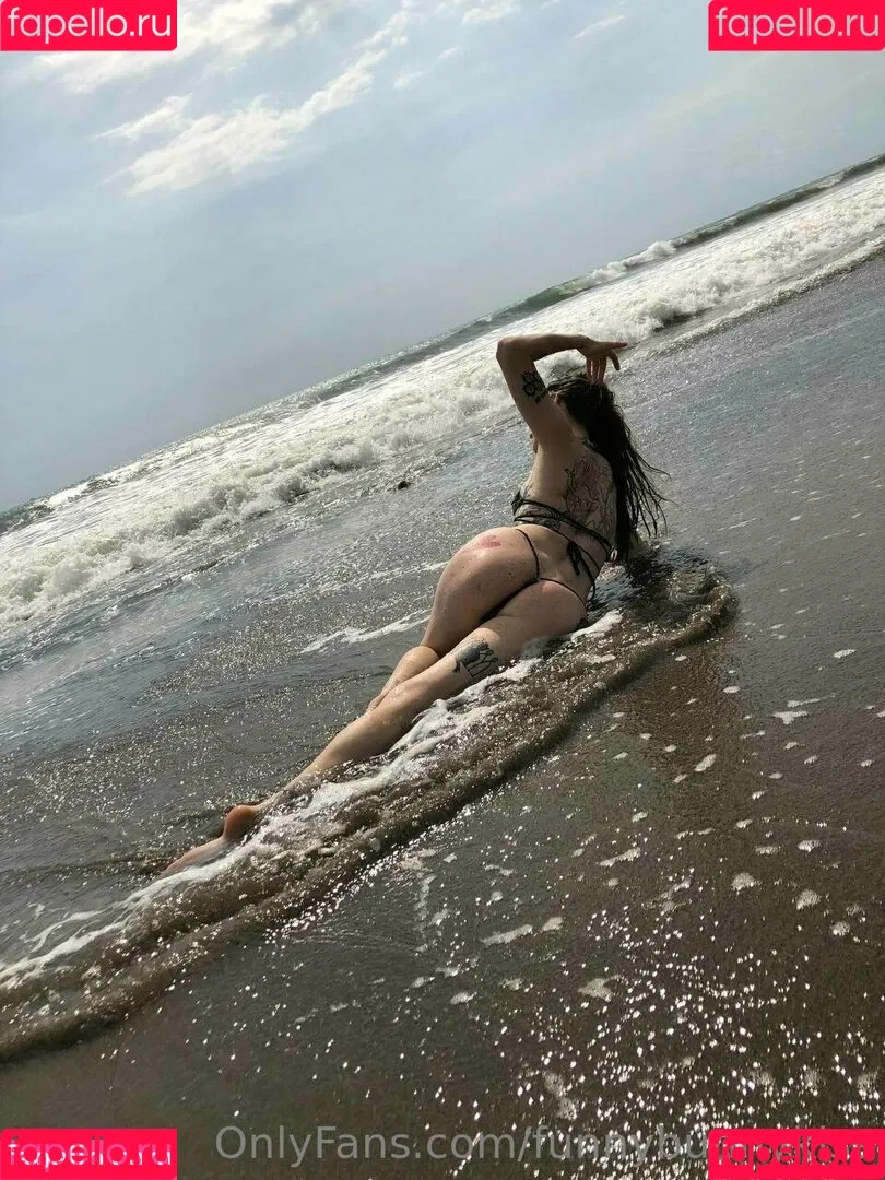 funnybunnykiss Onlyfans Photo Gallery 