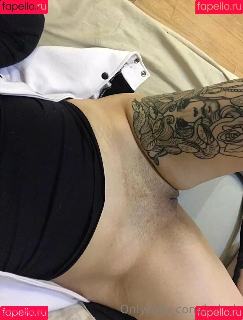 bahgk Onlyfans Photo Gallery 