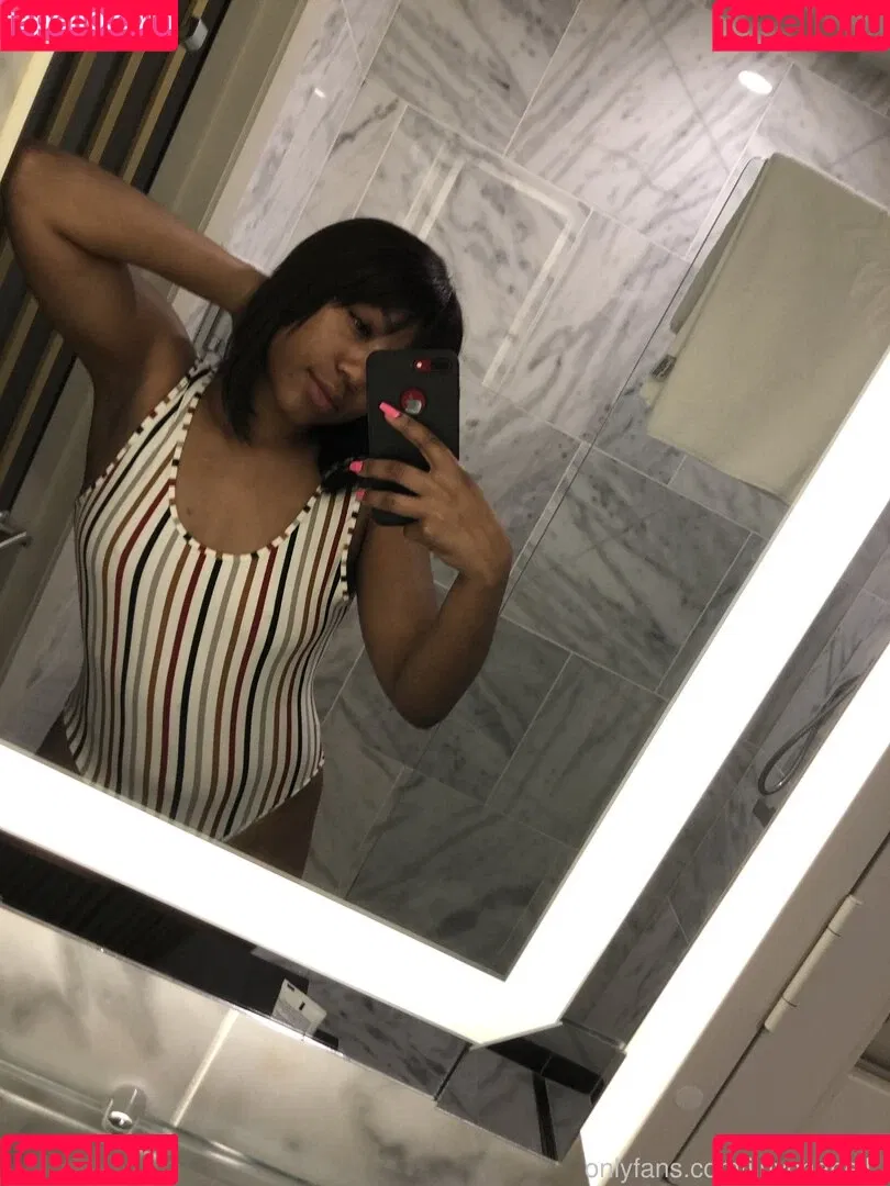 iluvchanell_ Onlyfans Photo Gallery 