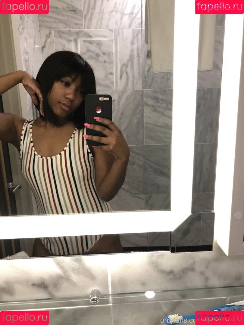 iluvchanell_ Onlyfans Photo Gallery 