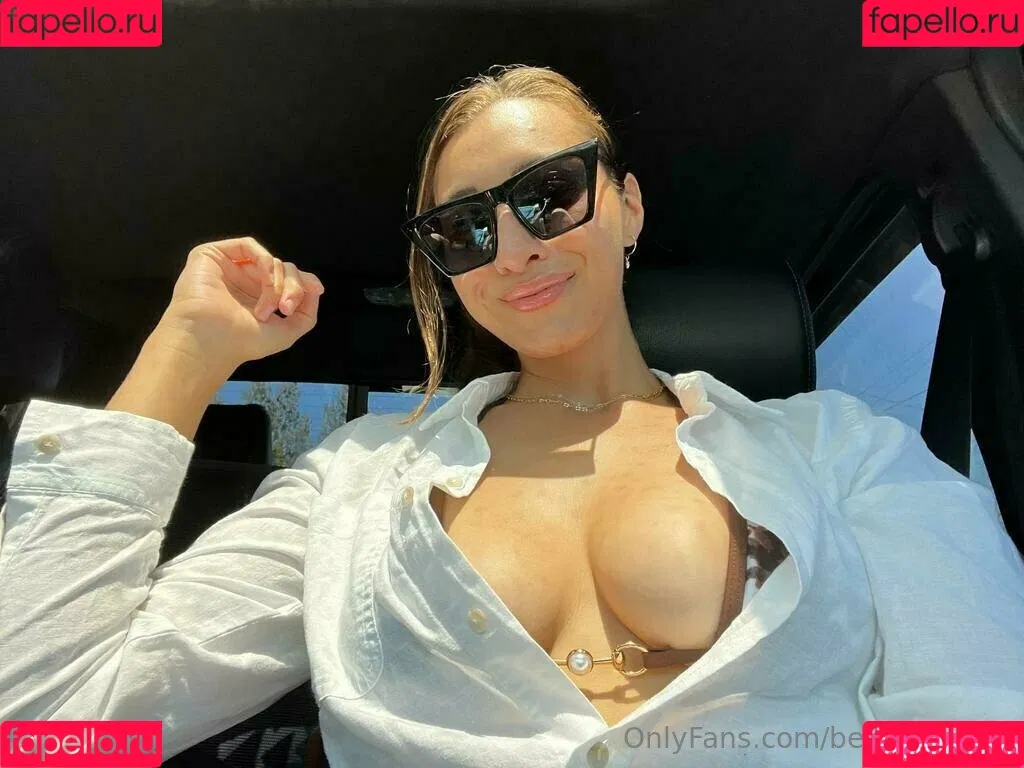 Bellarollandx Onlyfans Photo Gallery 