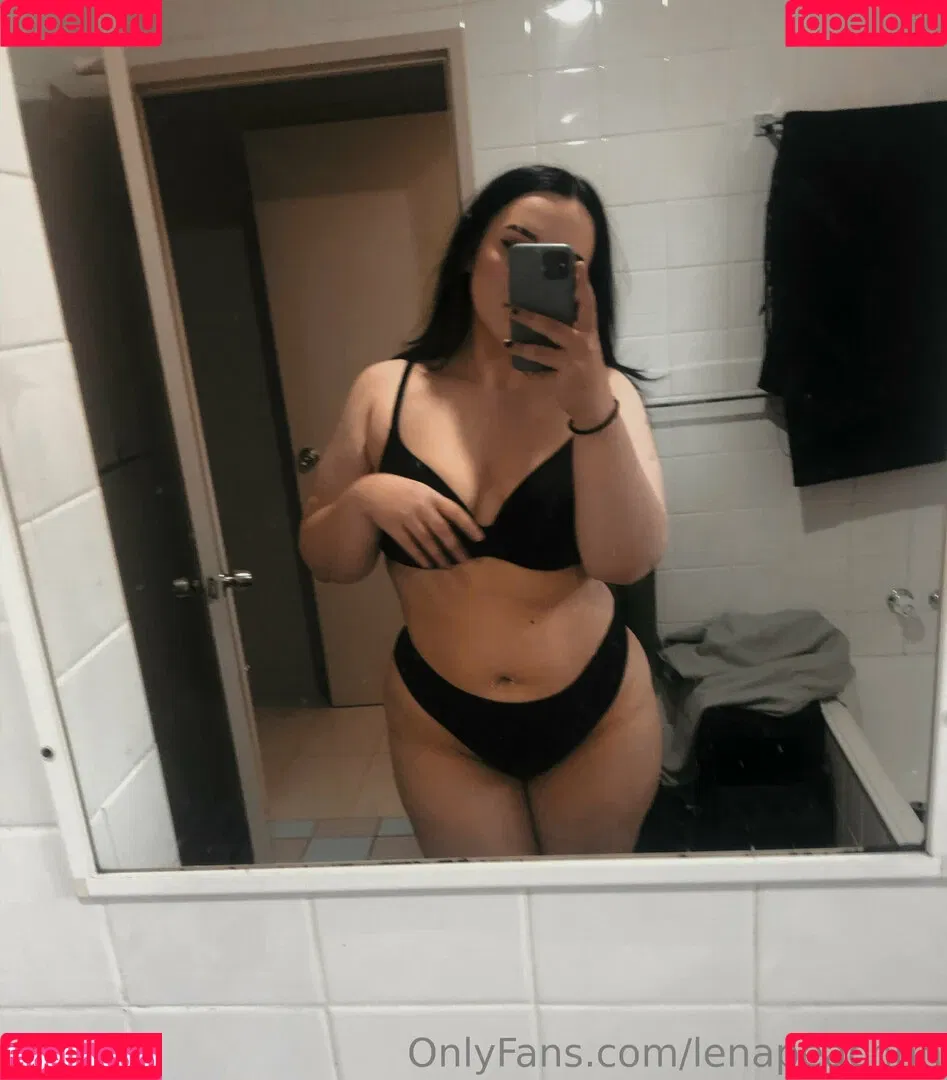 lenatsuki Onlyfans Photo Gallery 