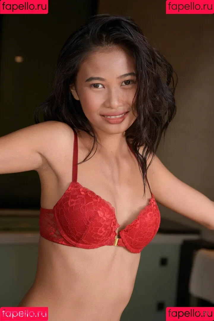 Watch4Beauty Onlyfans Photo Gallery 