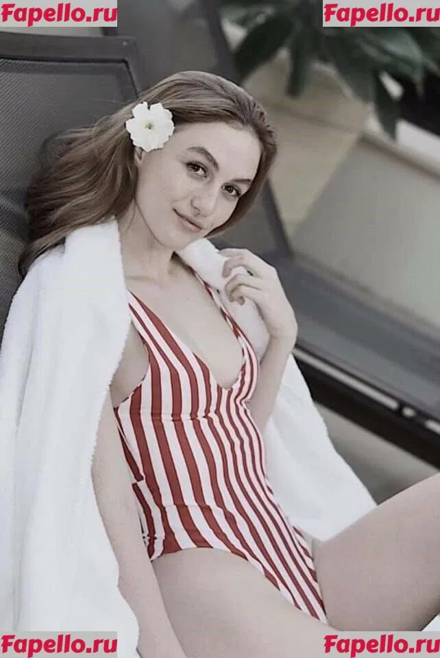 Madison Lintz Onlyfans Photo Gallery 