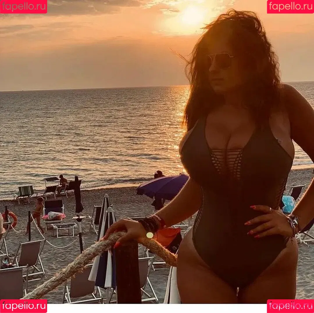 Jolanda Tummolillo Onlyfans Photo Gallery 
