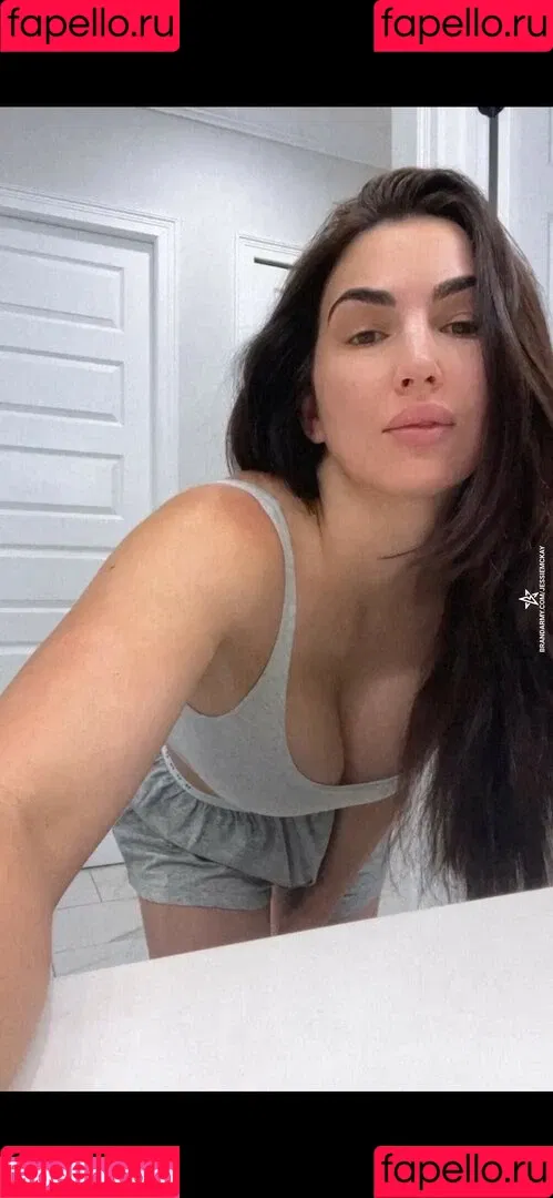 Cassie Lee Onlyfans Photo Gallery 