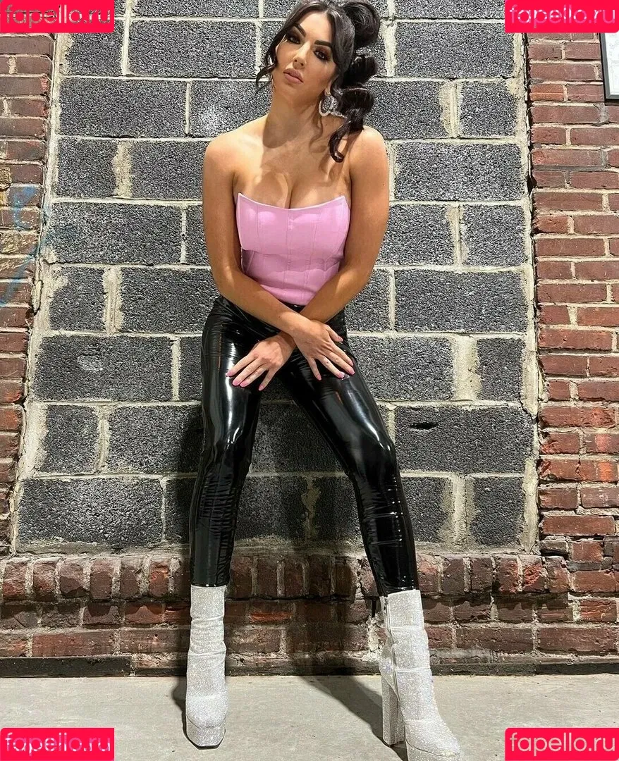Cassie Lee Onlyfans Photo Gallery 