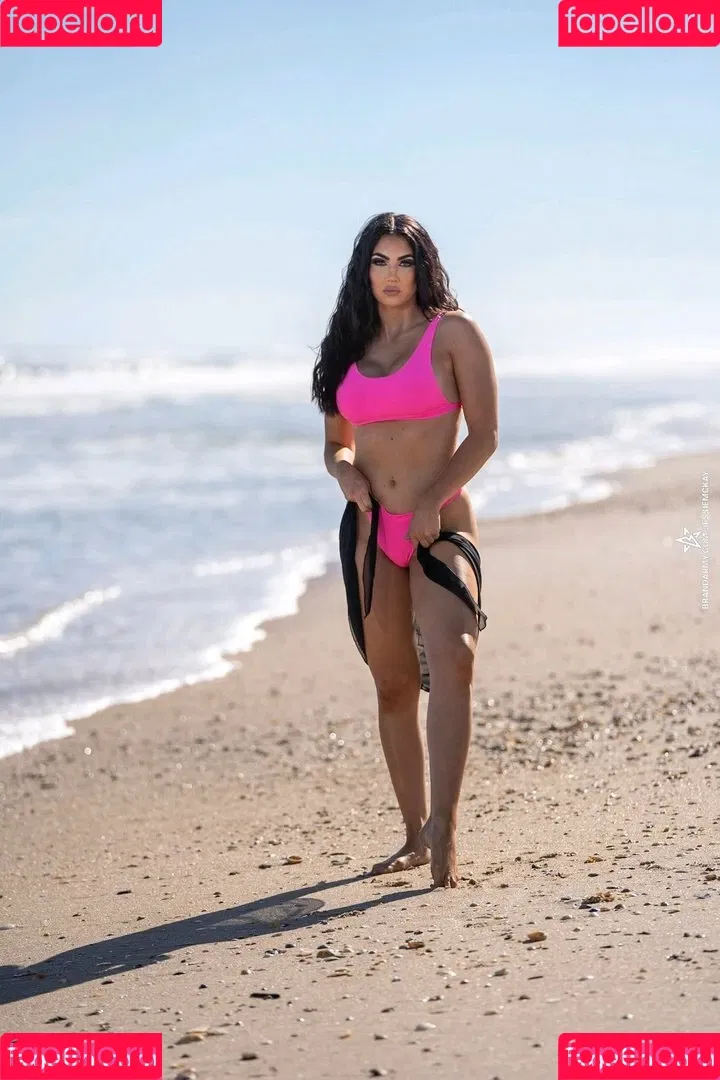 Cassie Lee Onlyfans Photo Gallery 