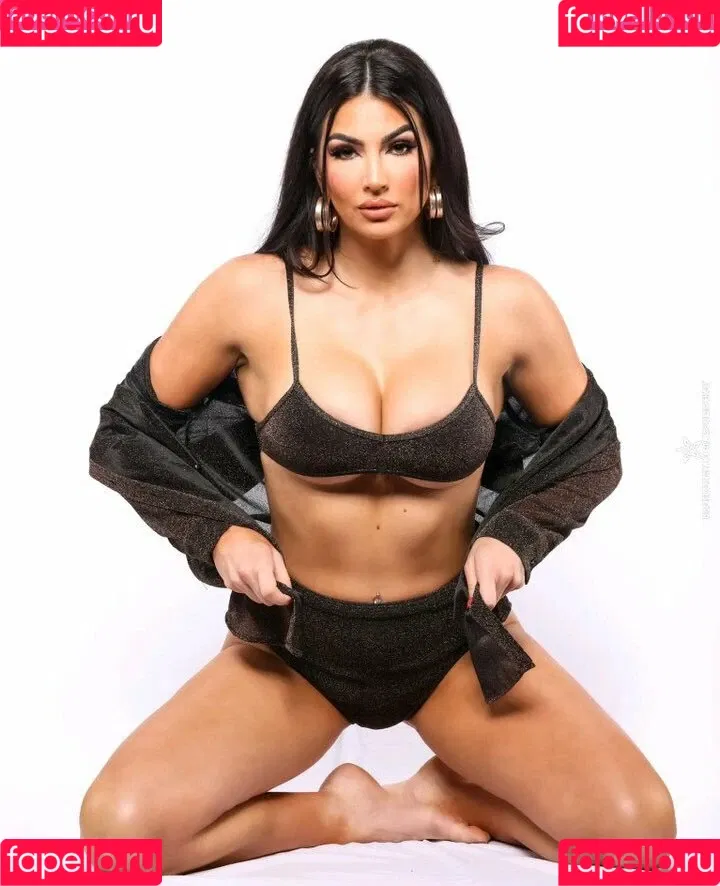 Cassie Lee Onlyfans Photo Gallery 