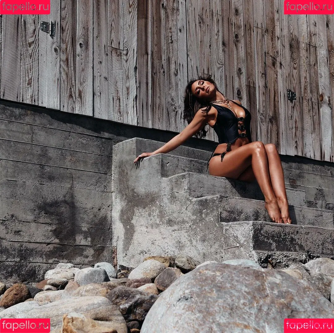 Cassie Lee Onlyfans Photo Gallery 