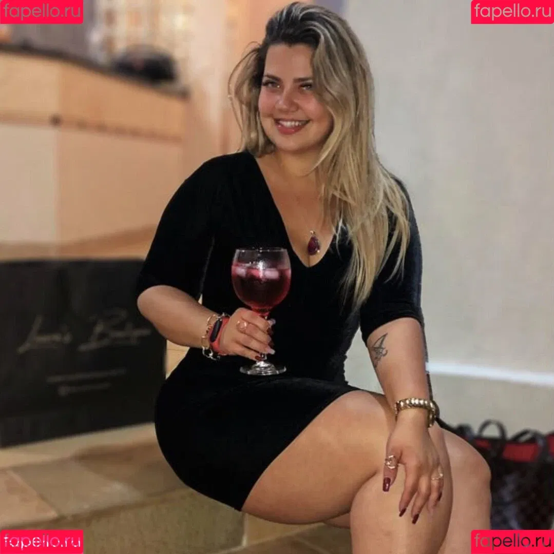 Débora Porto Onlyfans Photo Gallery 