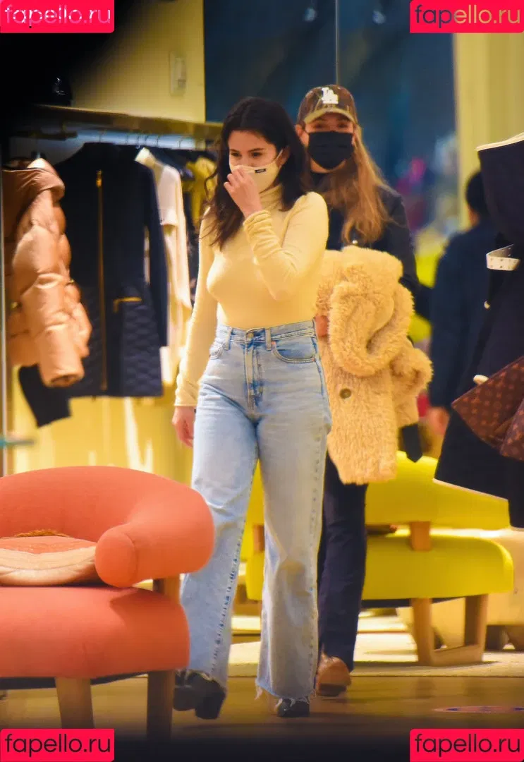 Selena Gomez Onlyfans Photo Gallery 