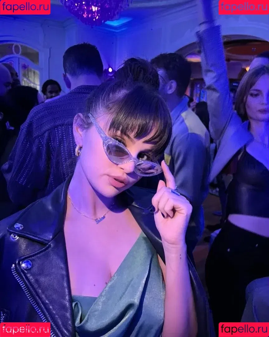 Selena Gomez Onlyfans Photo Gallery 