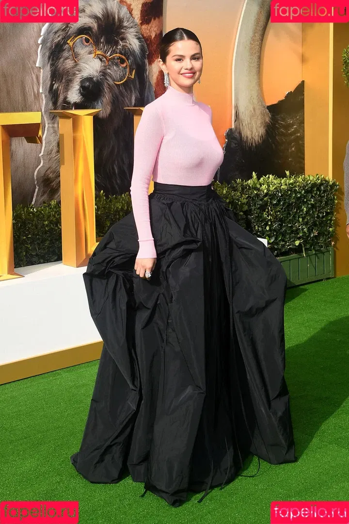Selena Gomez Onlyfans Photo Gallery 