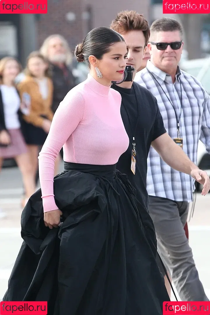 Selena Gomez Onlyfans Photo Gallery 