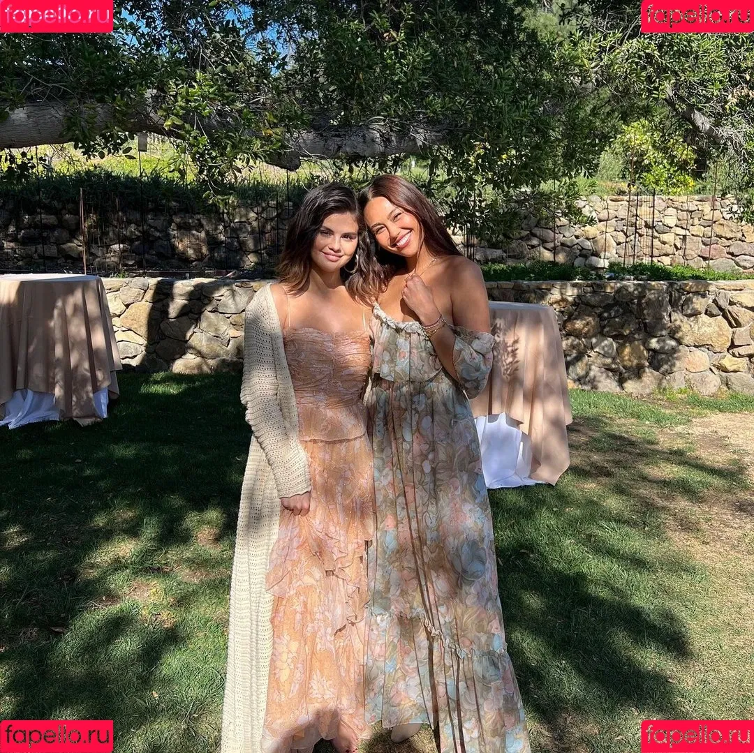 Selena Gomez Onlyfans Photo Gallery 