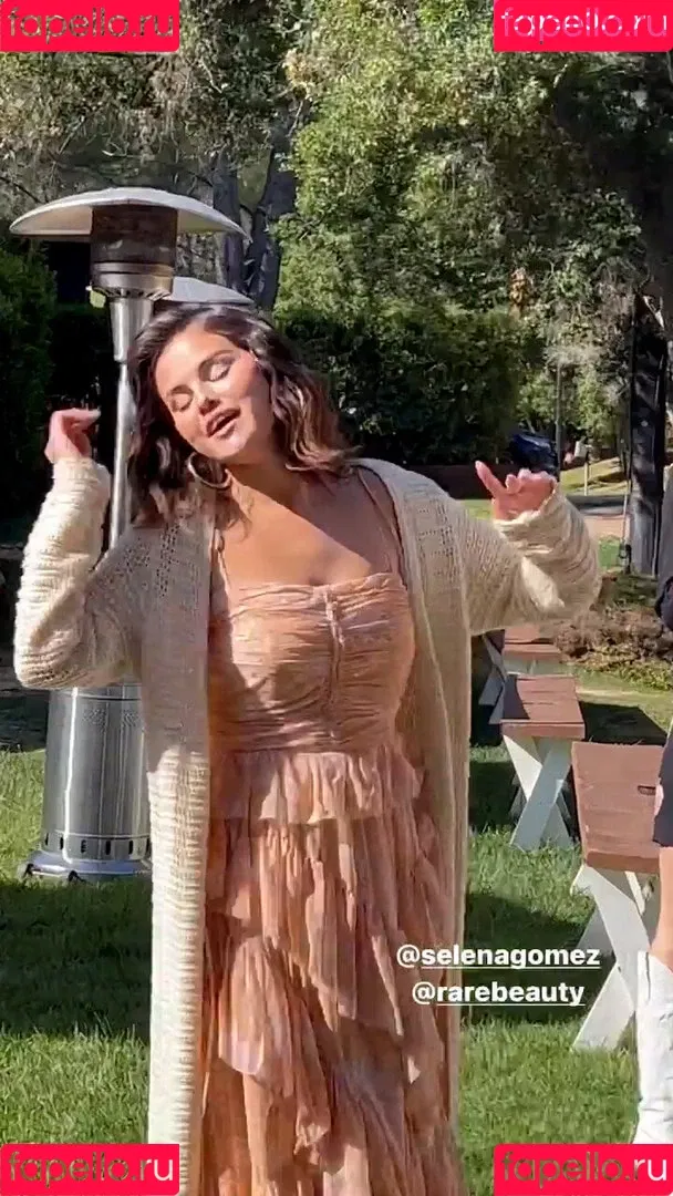 Selena Gomez Onlyfans Photo Gallery 