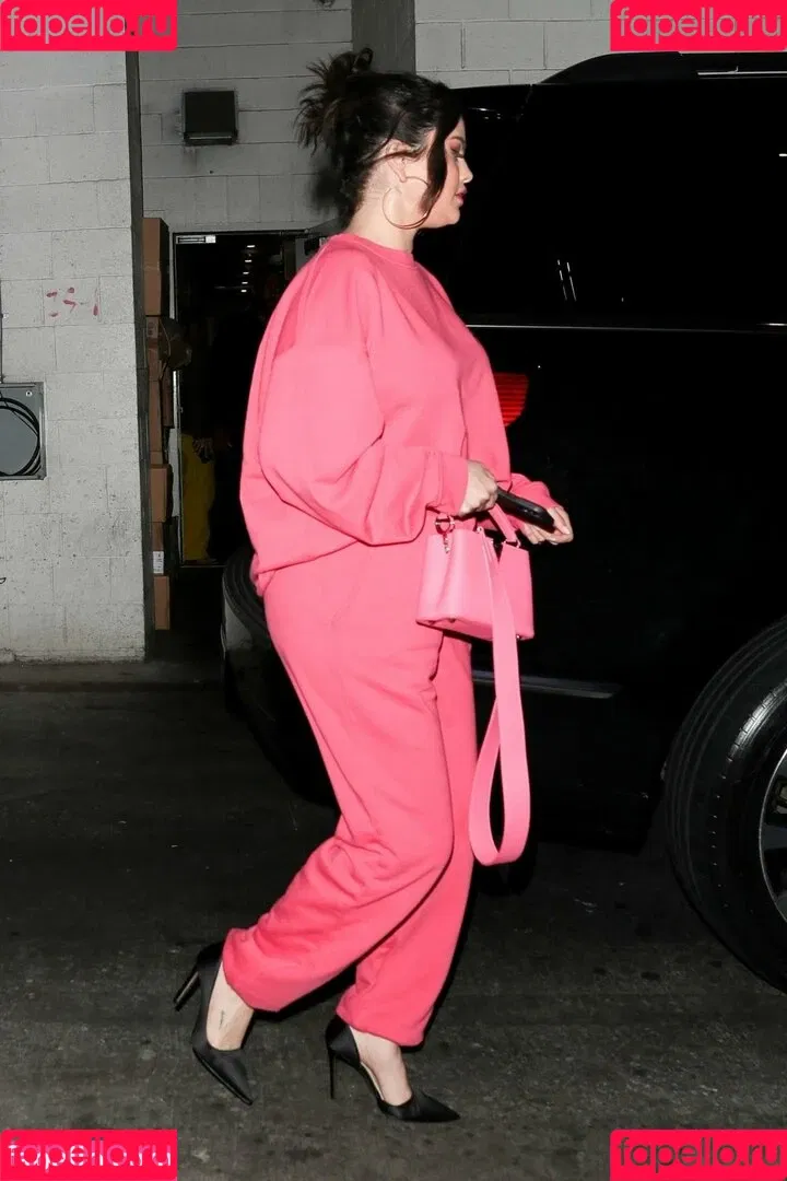 Selena Gomez Onlyfans Photo Gallery 