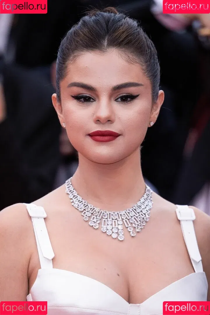 Selena Gomez Onlyfans Photo Gallery 