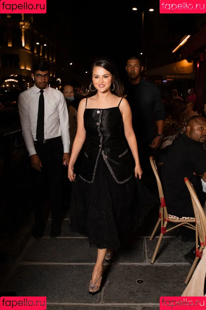 Selena Gomez Onlyfans Photo Gallery 