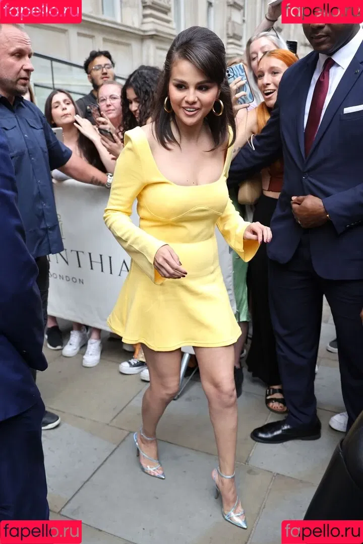 Selena Gomez Onlyfans Photo Gallery 