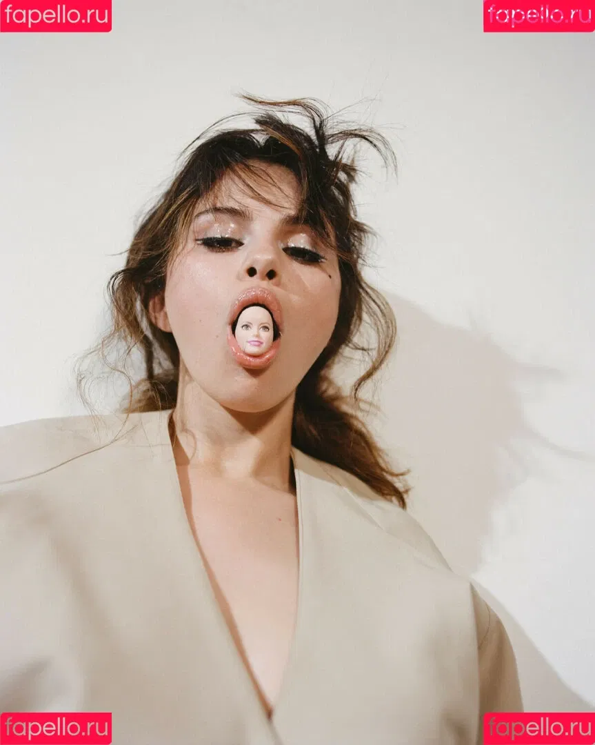 Selena Gomez Onlyfans Photo Gallery 