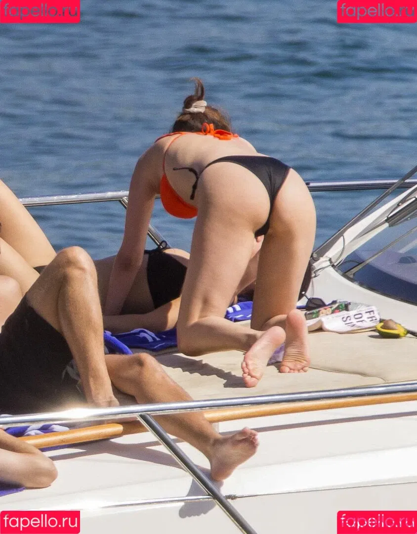 Selena Gomez Onlyfans Photo Gallery 