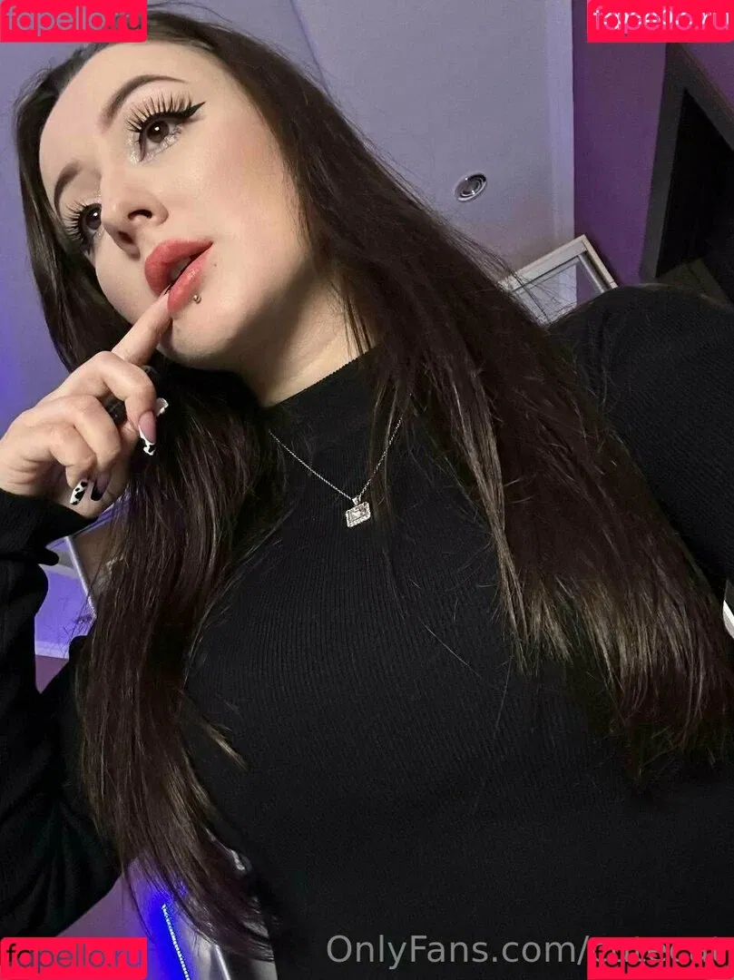 mi_ameli Onlyfans Photo Gallery 