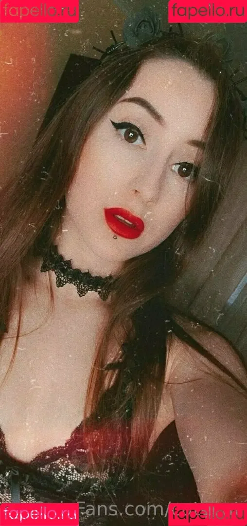 mi_ameli Onlyfans Photo Gallery 