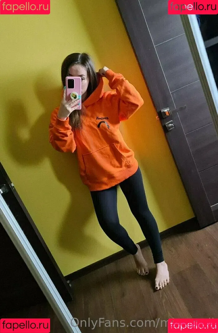 mi_ameli Onlyfans Photo Gallery 