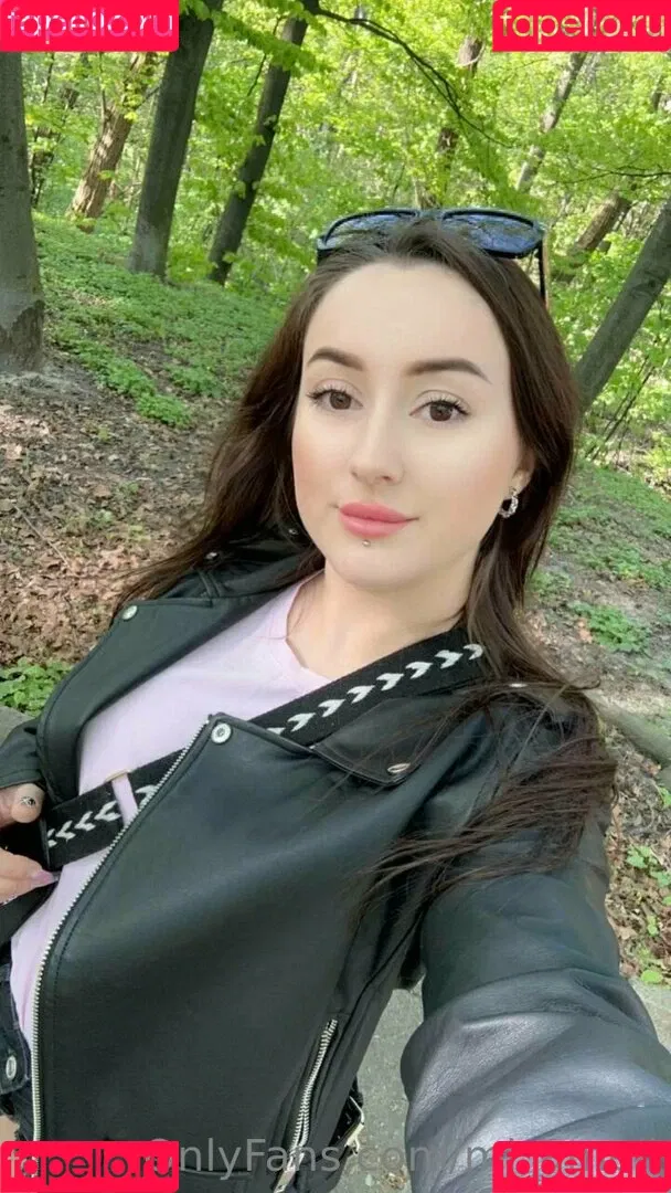 mi_ameli Onlyfans Photo Gallery 