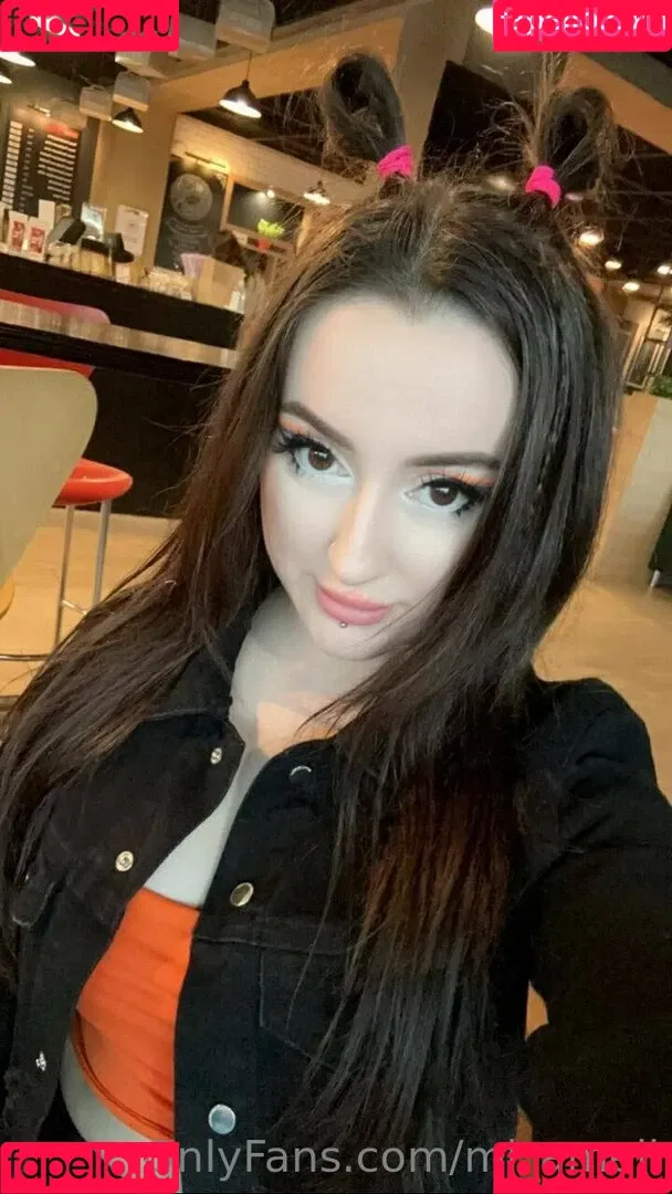mi_ameli Onlyfans Photo Gallery 