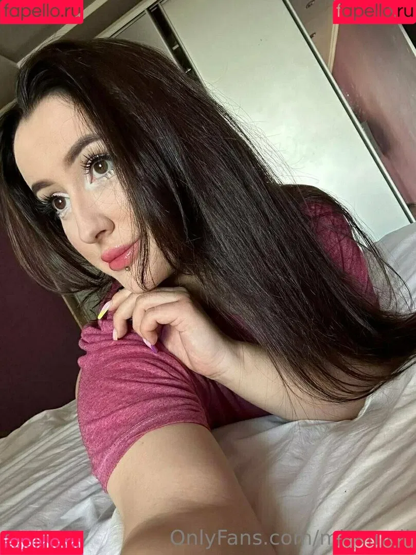 mi_ameli Onlyfans Photo Gallery 