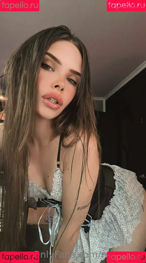 mi_ameli Onlyfans Photo Gallery 